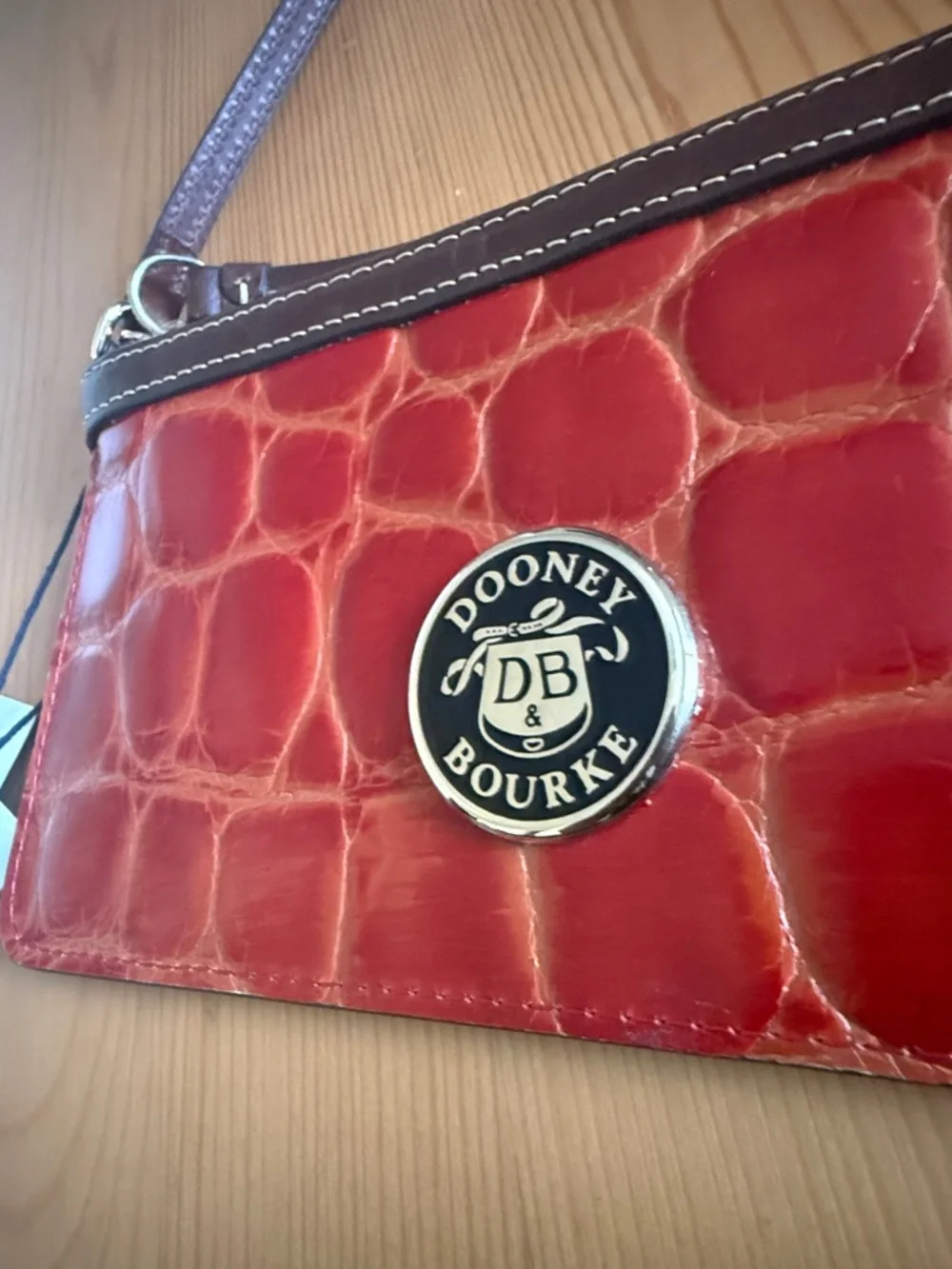 NWT DOONEY BOURKE RED LEATHER WRISTLE - Picture 3 of 8